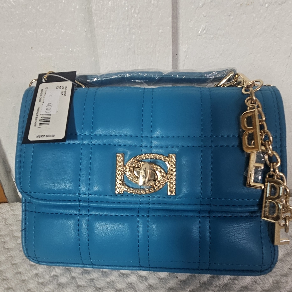 Chic Blue Quilted Chain Bag